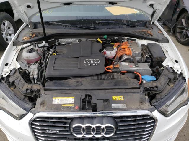 Photo 6 VIN: WAUUPBFF3GA116105 - AUDI A3 E-TRON 