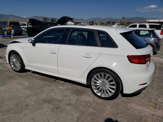 Photo 1 VIN: WAUUPBFF3HA069224 - AUDI A3 