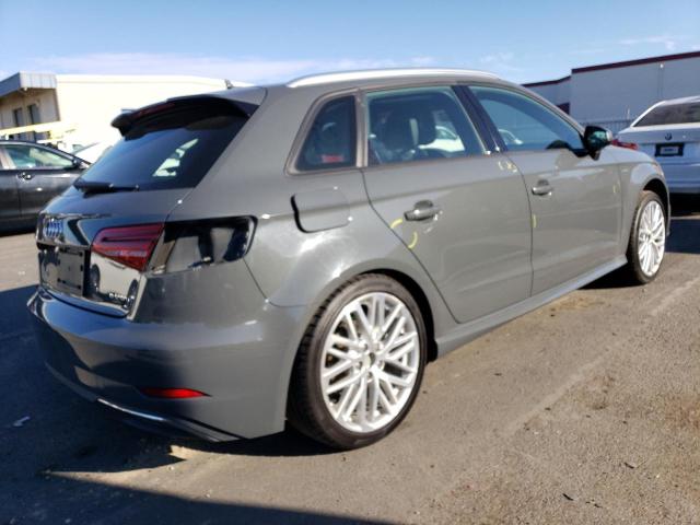 Photo 2 VIN: WAUUPBFF3JA060240 - AUDI A3 E-TRON 