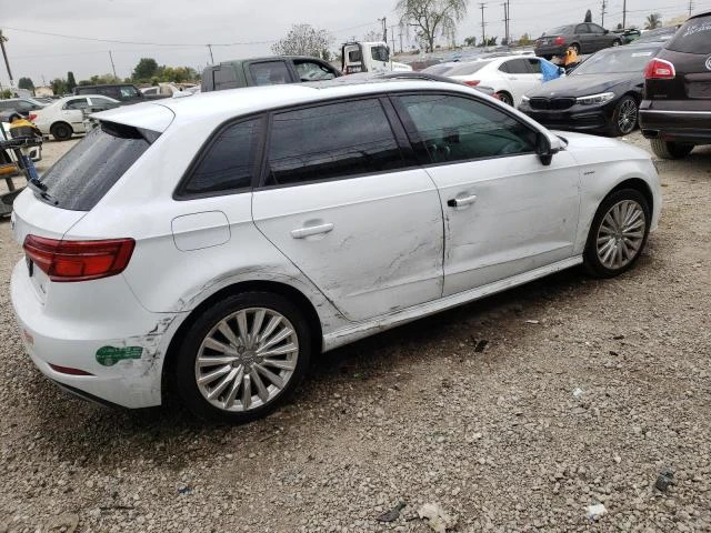 Photo 2 VIN: WAUUPBFF4HA054280 - AUDI A3 E-TRON 