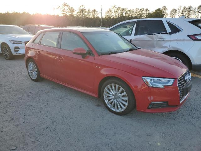 Photo 3 VIN: WAUUPBFF7HA046643 - AUDI A3 