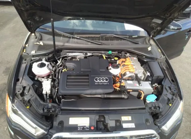 Photo 9 VIN: WAUUPBFF8GA088317 - AUDI A3 E-TRON 