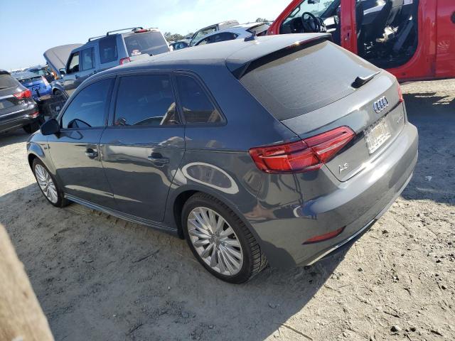 Photo 1 VIN: WAUUPBFF8JA078894 - AUDI A3 E-TRON 