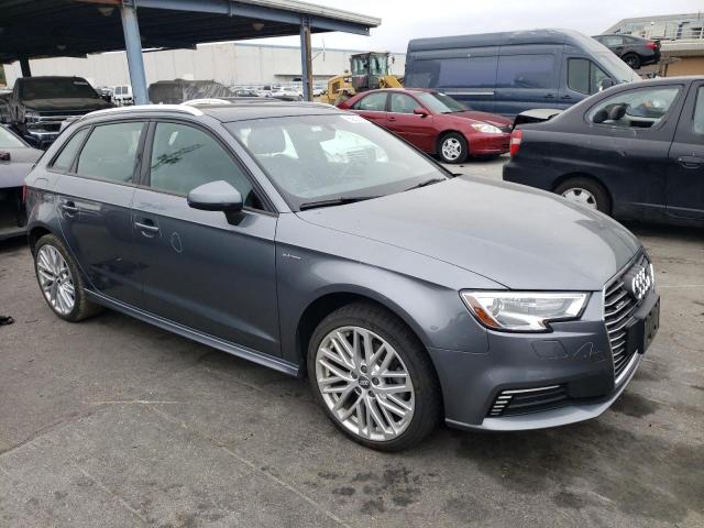 Photo 3 VIN: WAUUPBFF9JA081626 - AUDI A3 