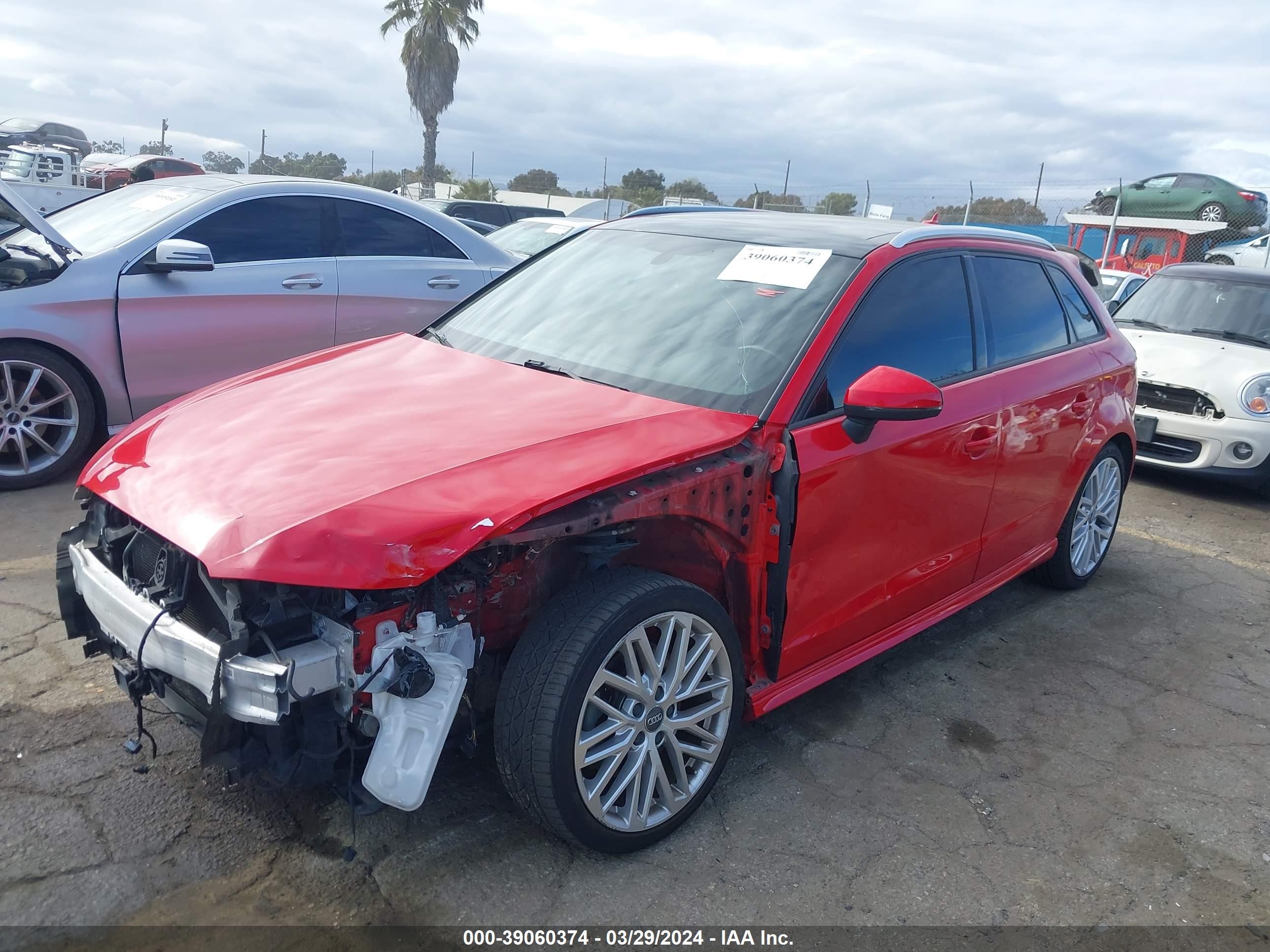 Photo 1 VIN: WAUUPBFFXJA071364 - AUDI A3 