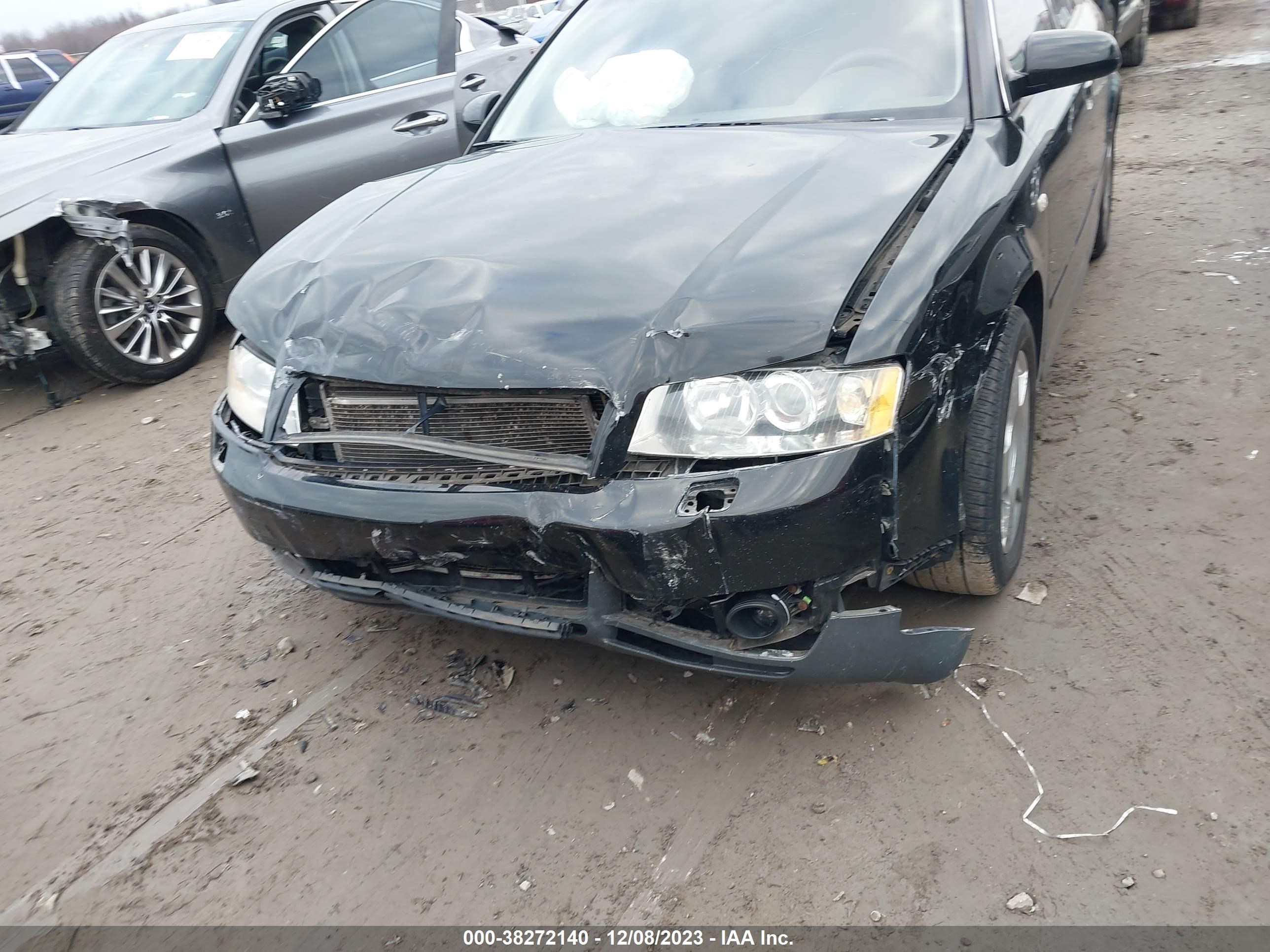 Photo 11 VIN: WAUVC68E33A212256 - AUDI A4 