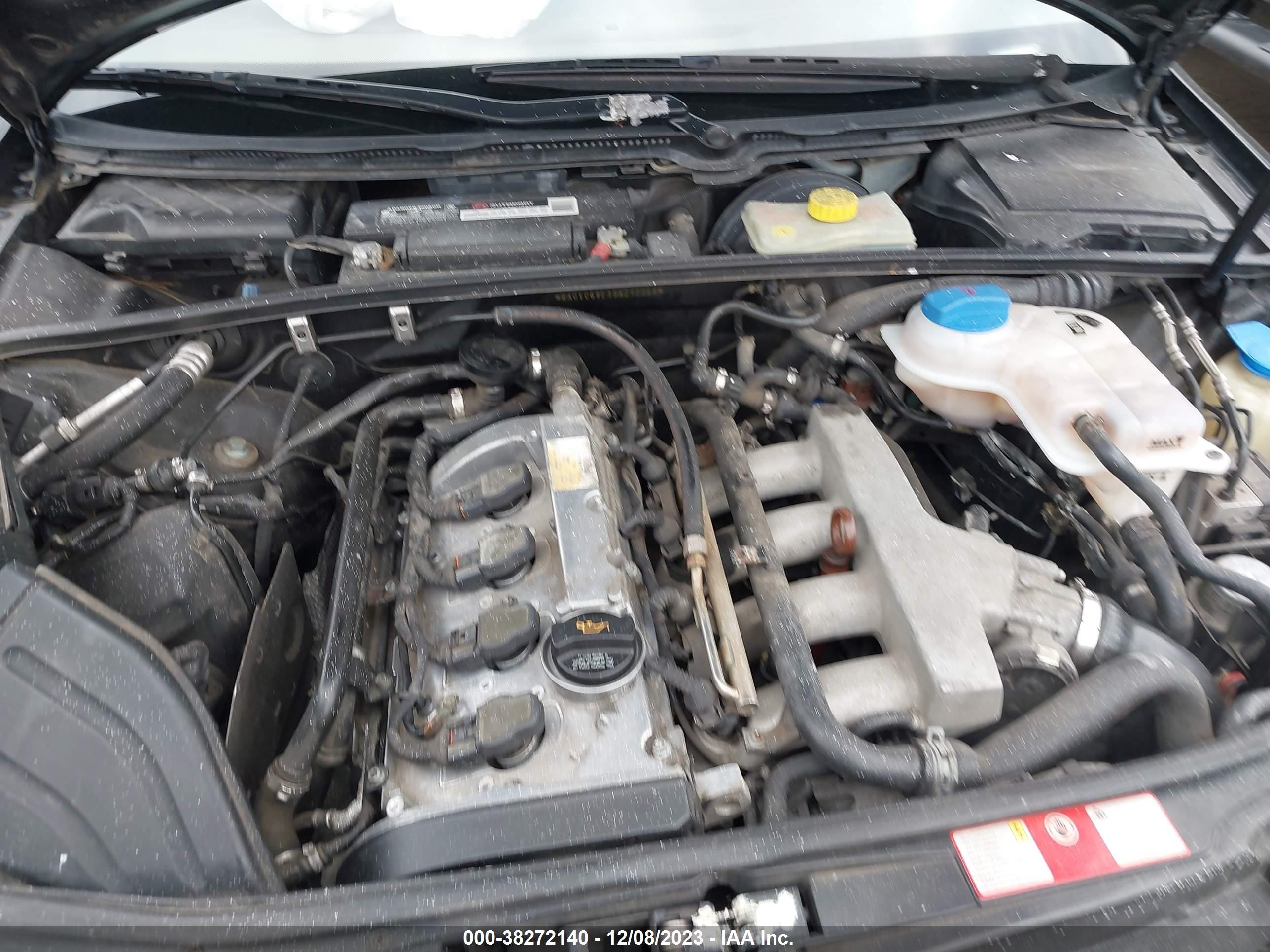 Photo 9 VIN: WAUVC68E33A212256 - AUDI A4 