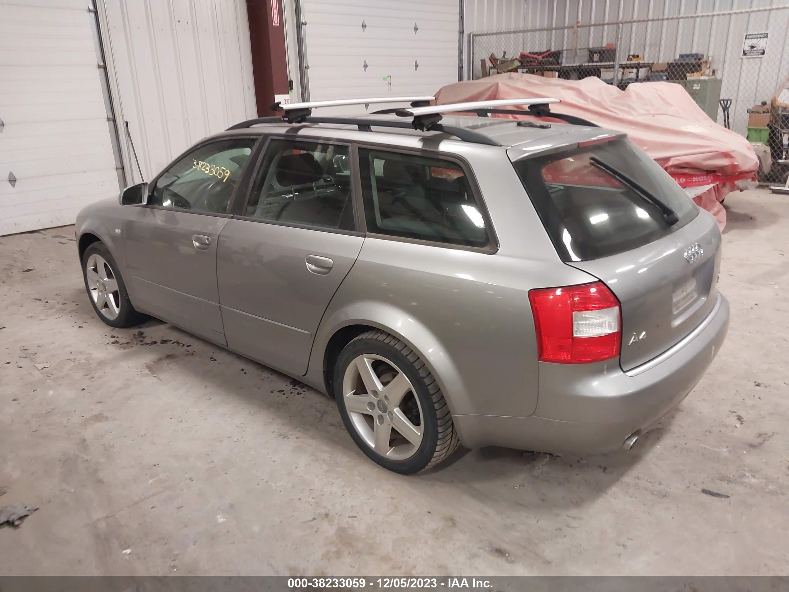 Photo 2 VIN: WAUVC68E35A055928 - AUDI A4 