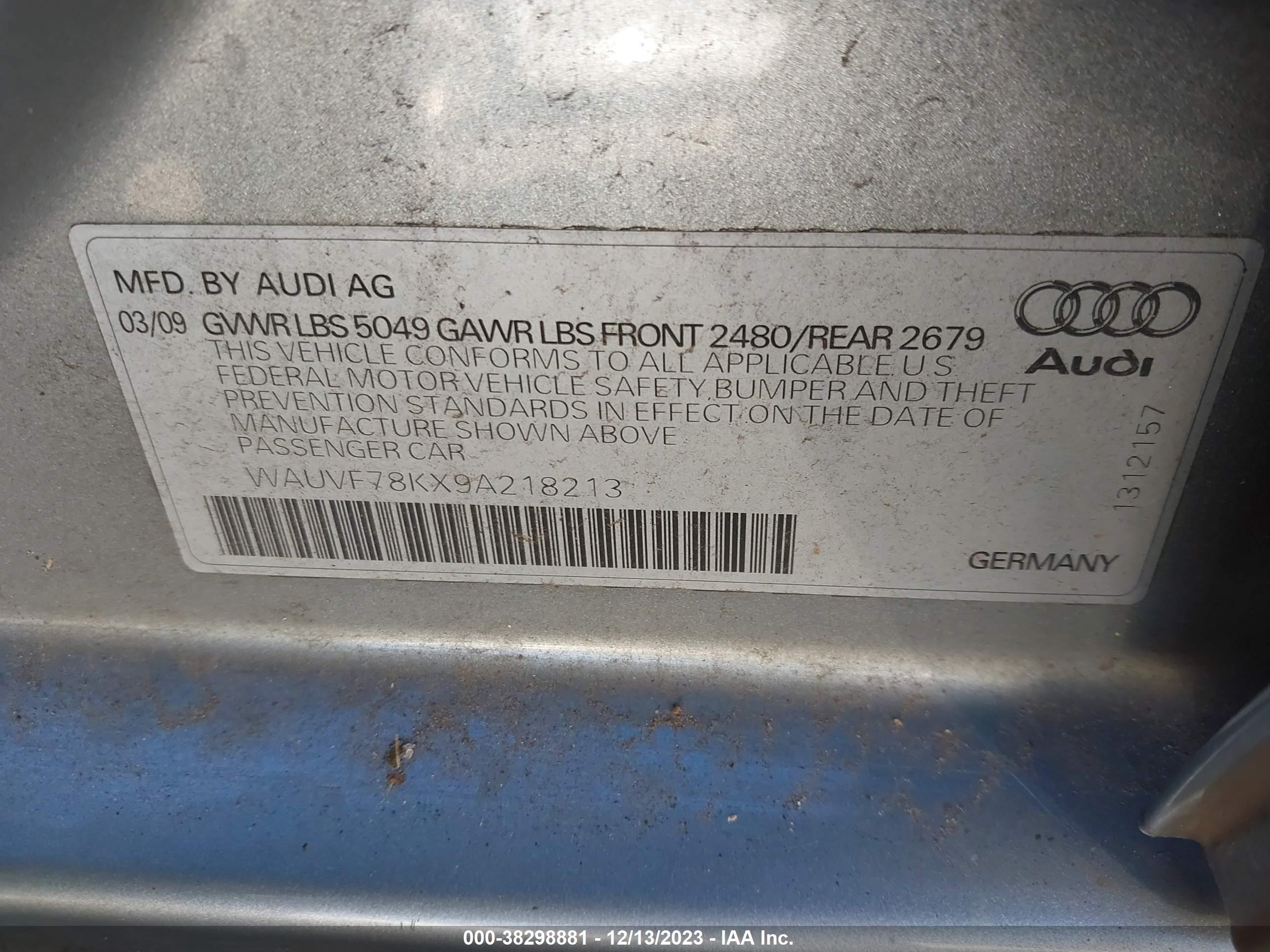 Photo 8 VIN: WAUVF78KX9A218213 - AUDI A4 