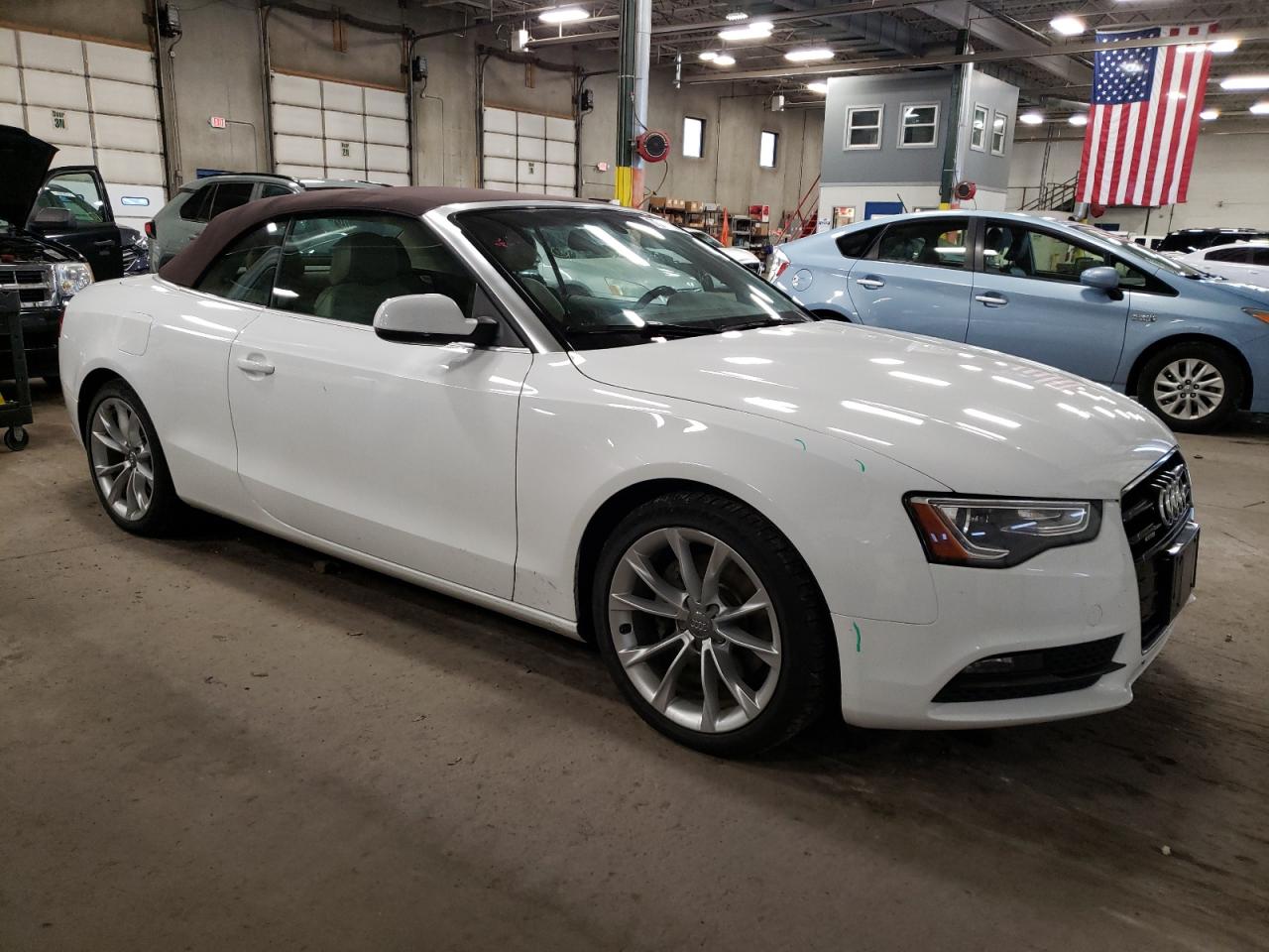 Photo 3 VIN: WAUVFAFH8DN001653 - AUDI A5 