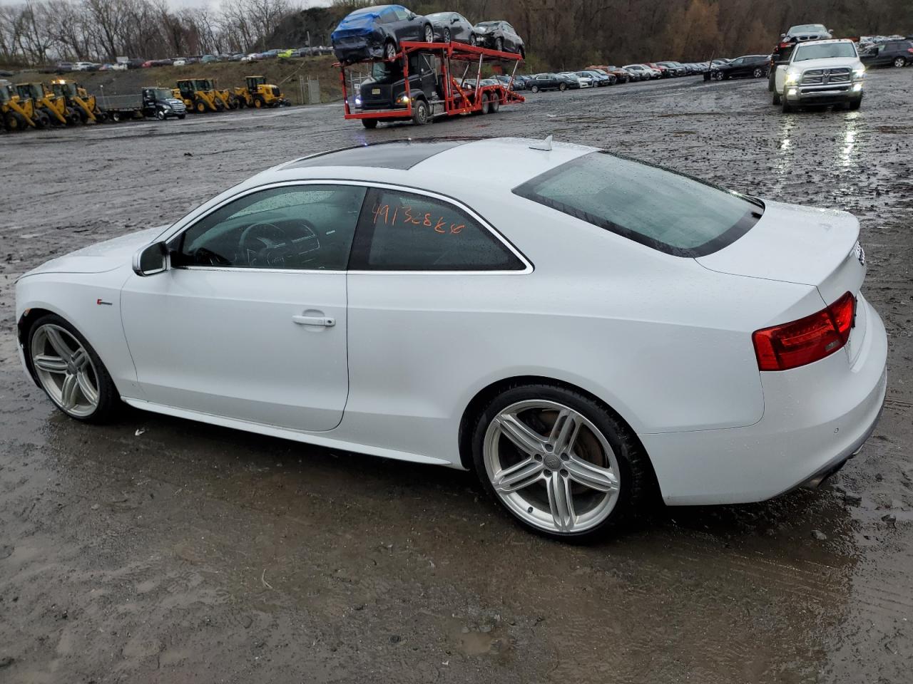 Photo 1 VIN: WAUVGAFR8DA012925 - AUDI RS5 