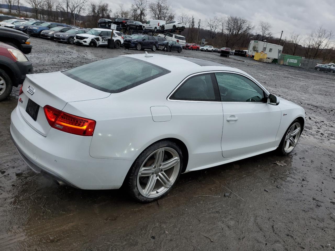 Photo 2 VIN: WAUVGAFR8DA012925 - AUDI RS5 