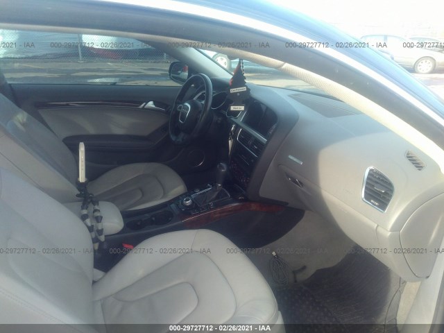 Photo 4 VIN: WAUVKAFR7AA074018 - AUDI A5 