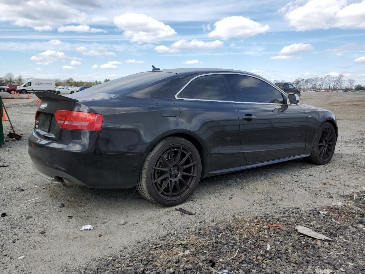 Photo 2 VIN: WAUVVAFR4AA009926 - AUDI RS5 