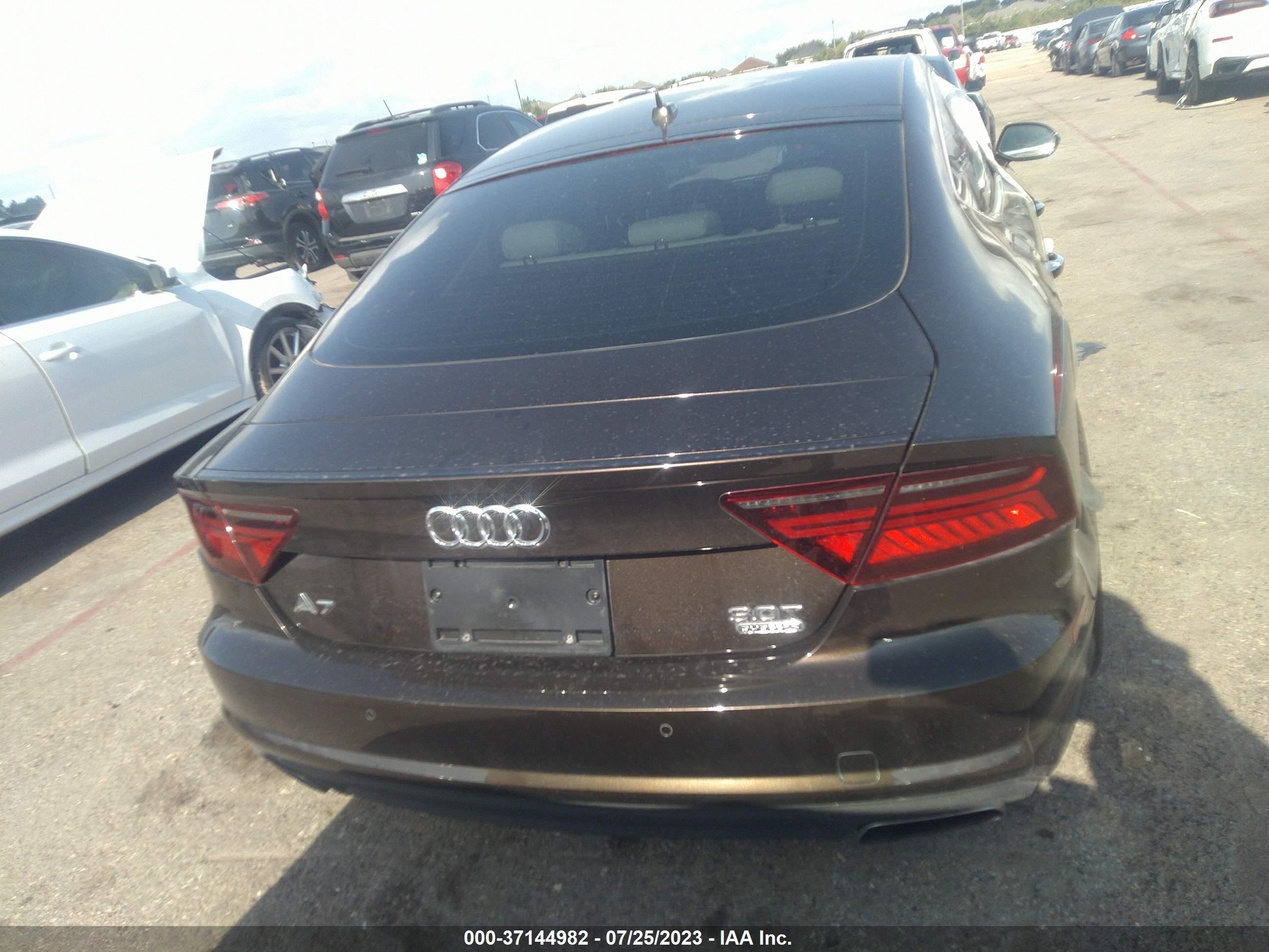 Photo 15 VIN: WAUW2AFC3HN004132 - AUDI A7 