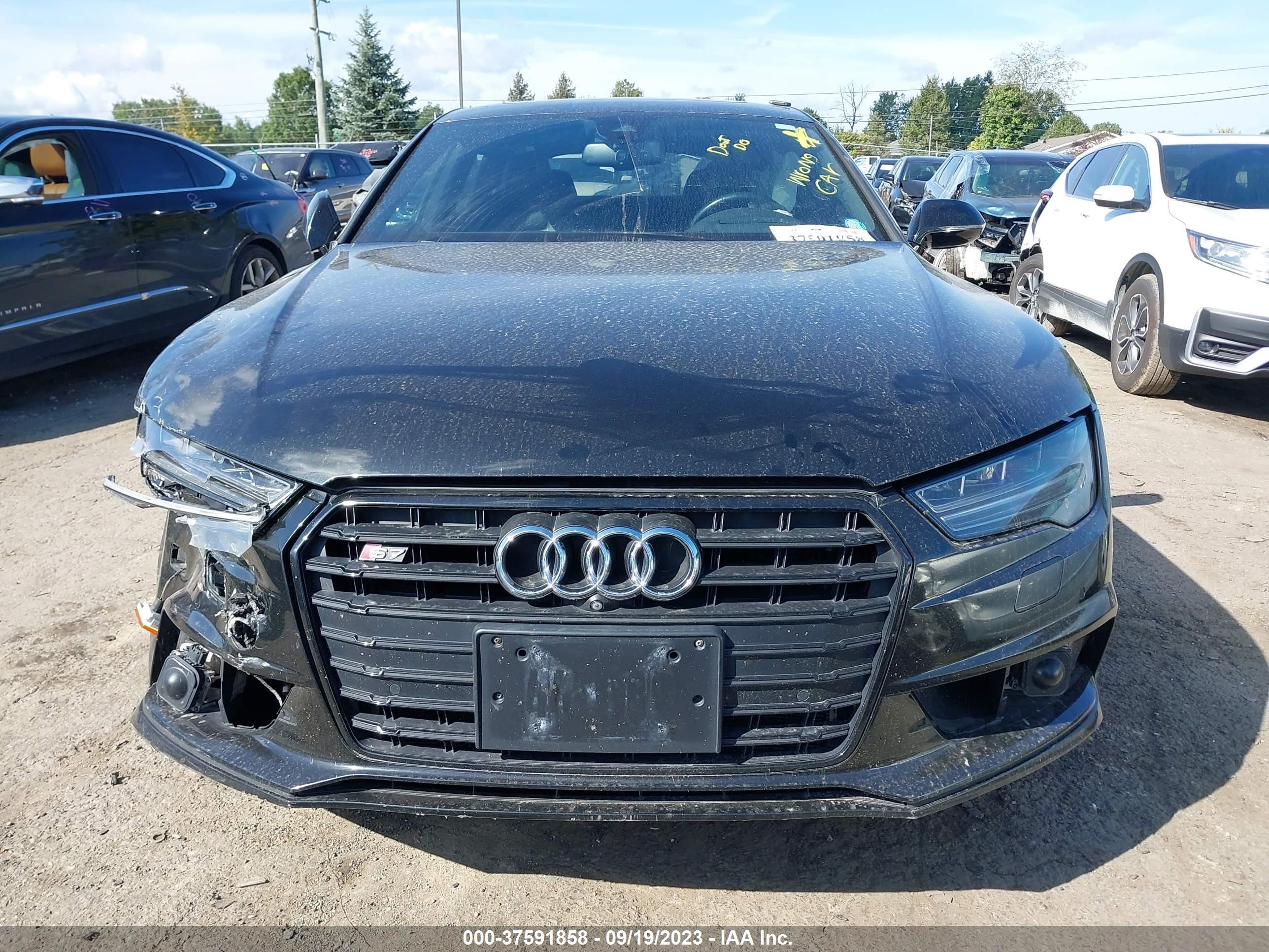 Photo 11 VIN: WAUW2AFC5GN129390 - AUDI S7 