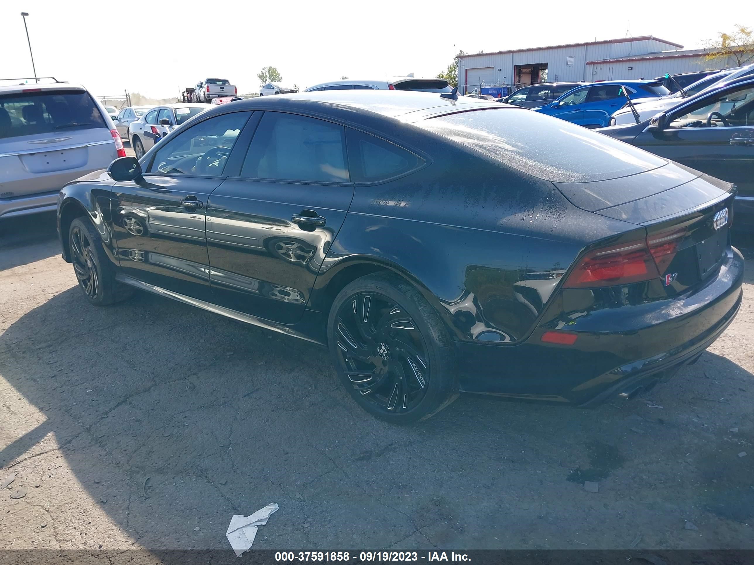 Photo 2 VIN: WAUW2AFC5GN129390 - AUDI S7 