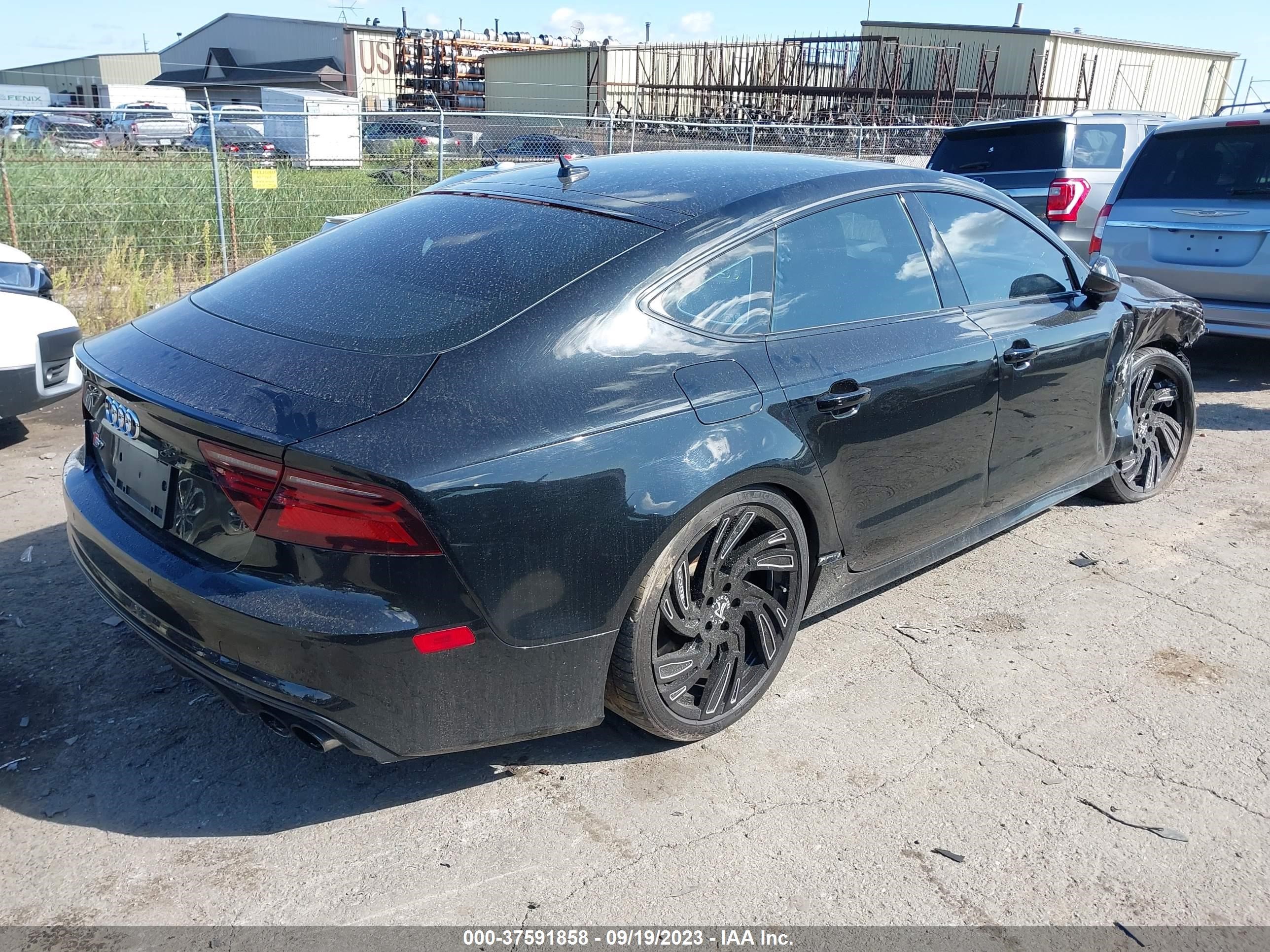 Photo 3 VIN: WAUW2AFC5GN129390 - AUDI S7 