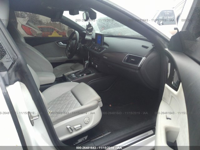 Photo 4 VIN: WAUW2AFC7GN083142 - AUDI S7 