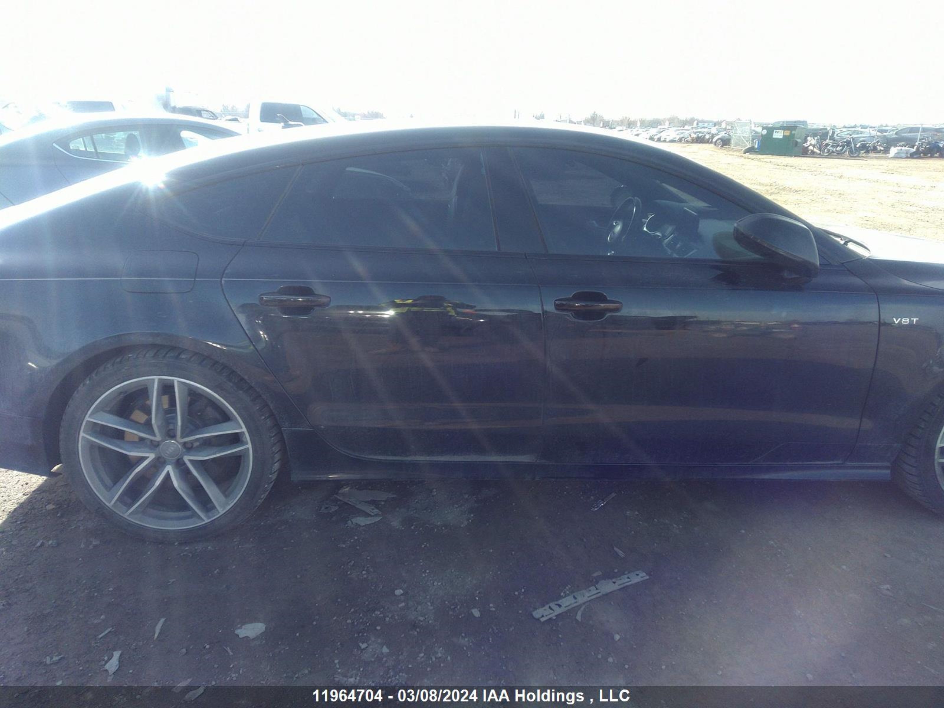 Photo 12 VIN: WAUW2CFC3FN013020 - AUDI S7 