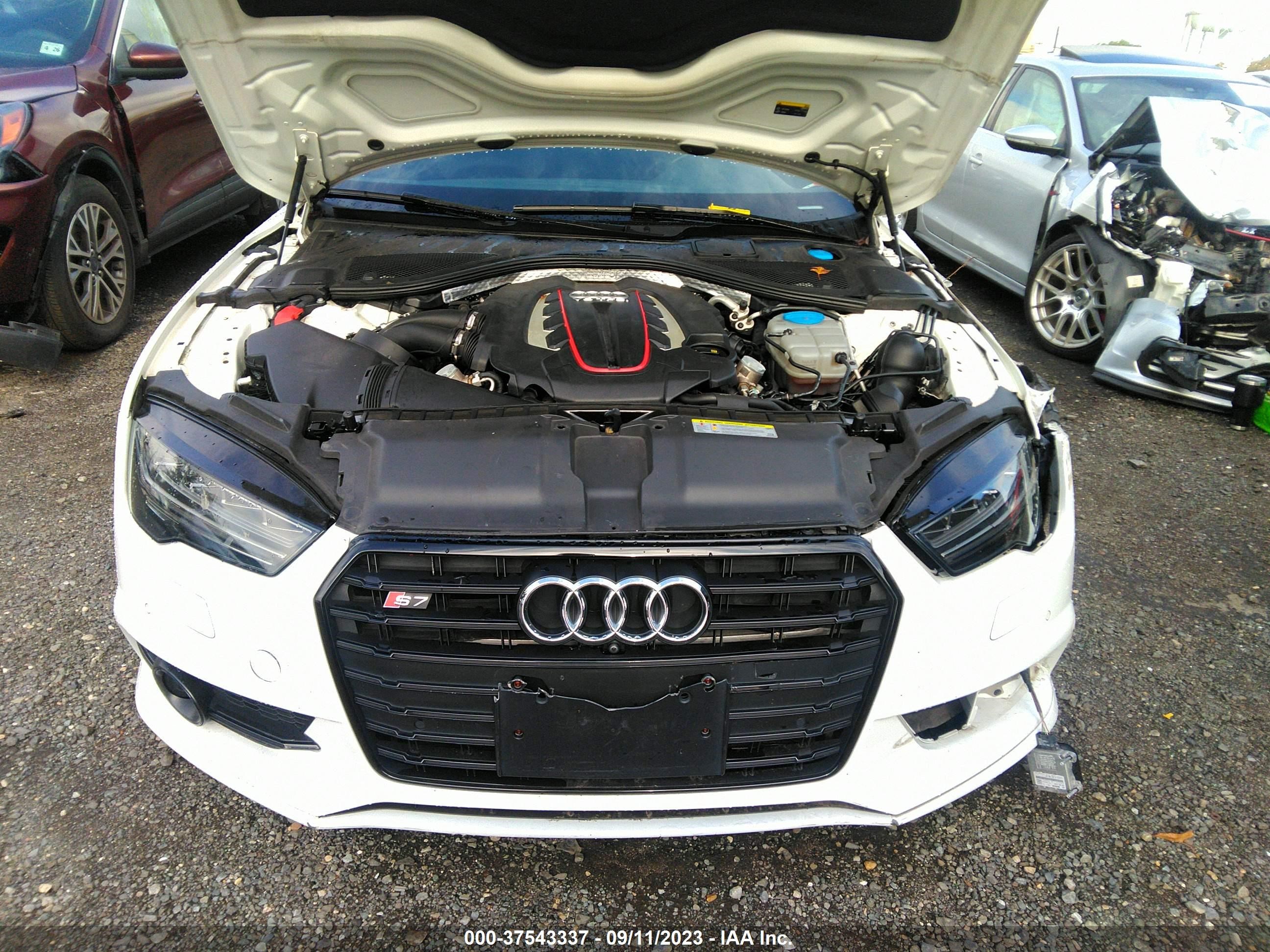 Photo 9 VIN: WAUWFAFC2HN065542 - AUDI S7 