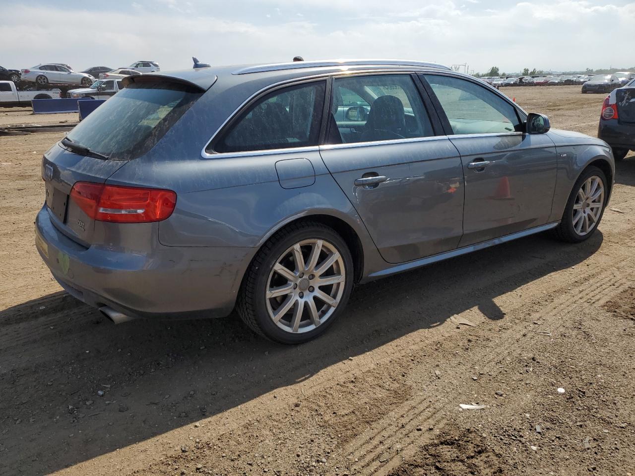 Photo 2 VIN: WAUWFAFL6CA012147 - AUDI A4 