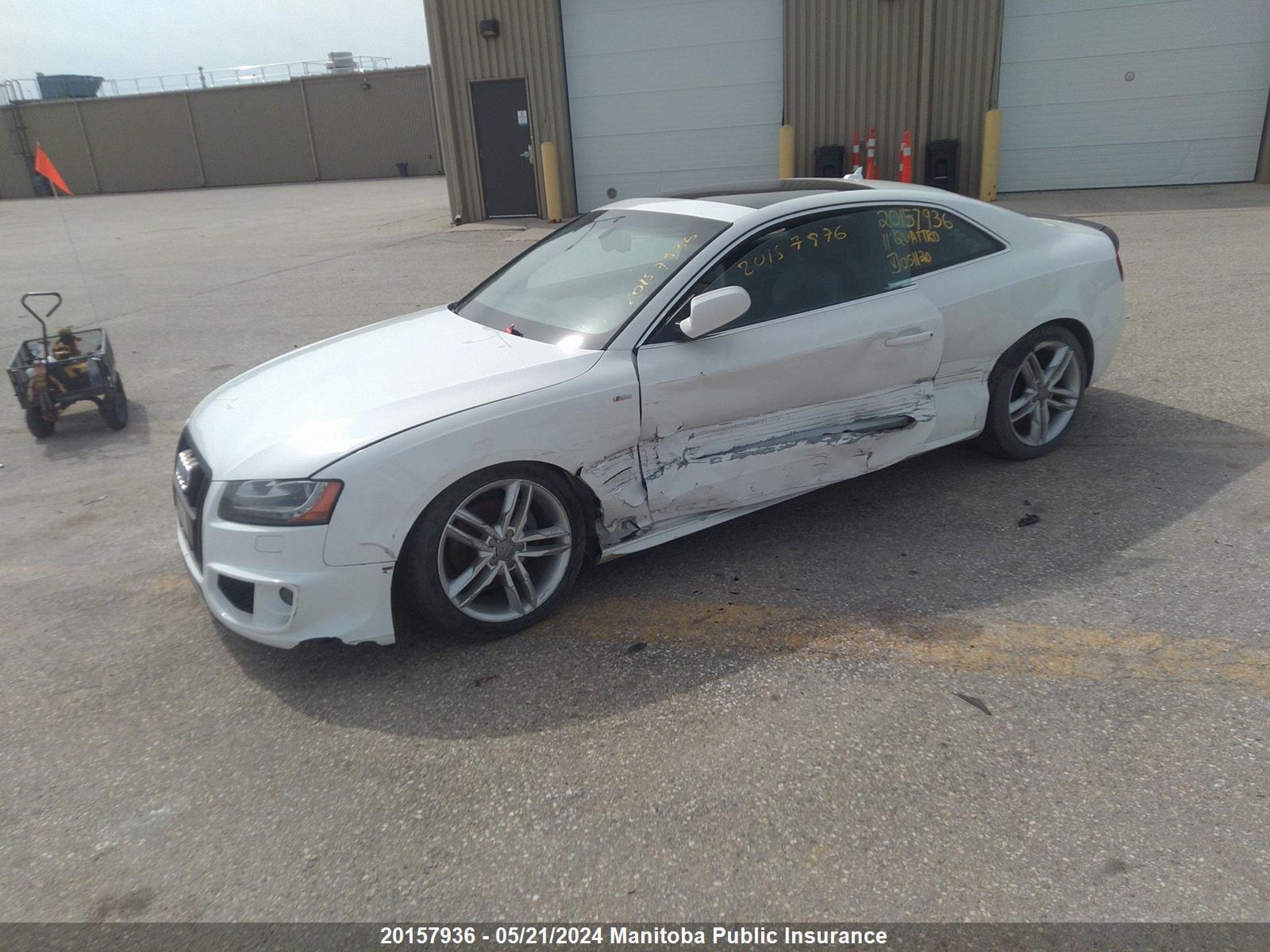 Photo 1 VIN: WAUWFBFR4BA051120 - AUDI A5 