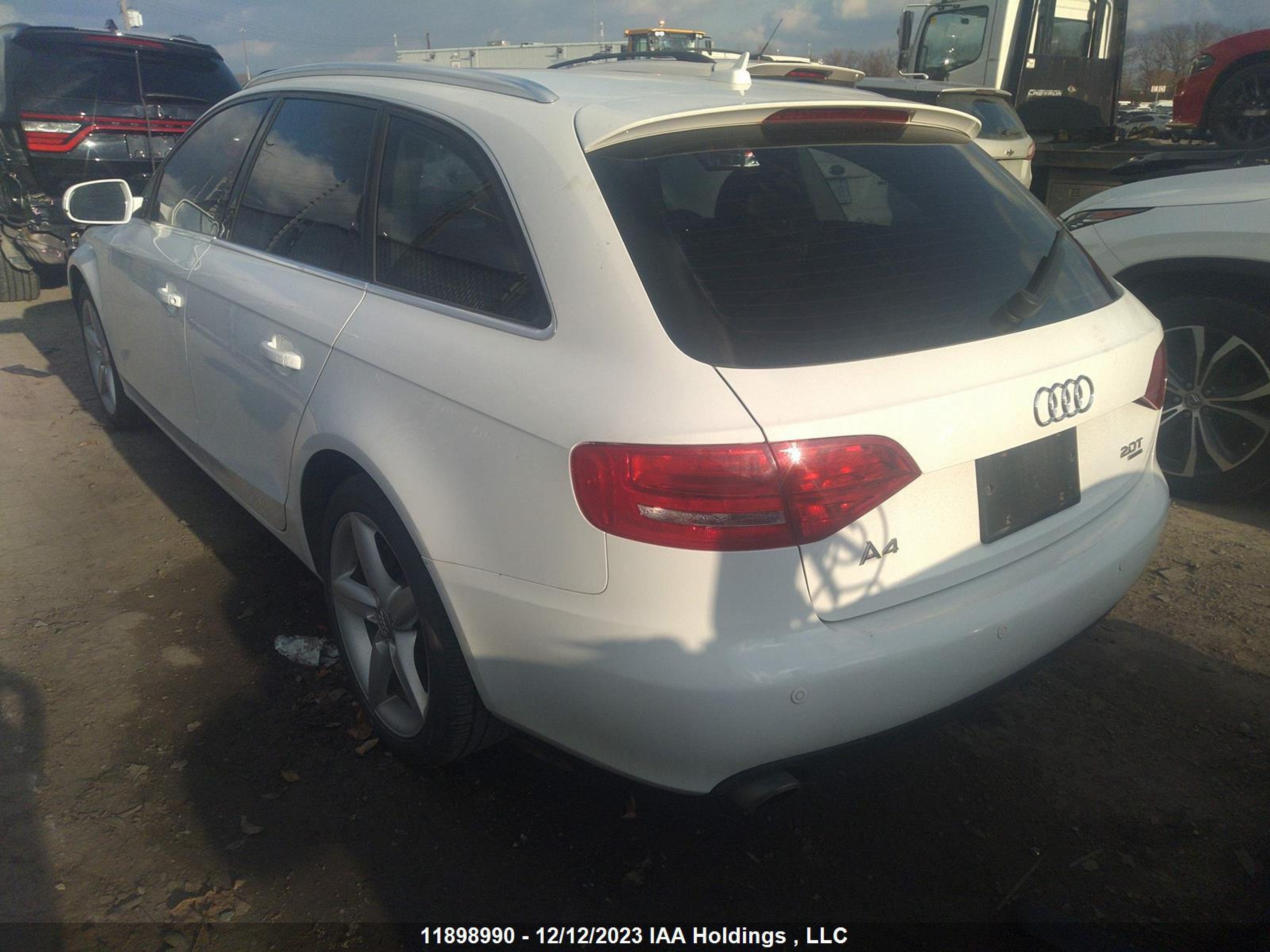 Photo 2 VIN: WAUWFCFL7BA087093 - AUDI A4 