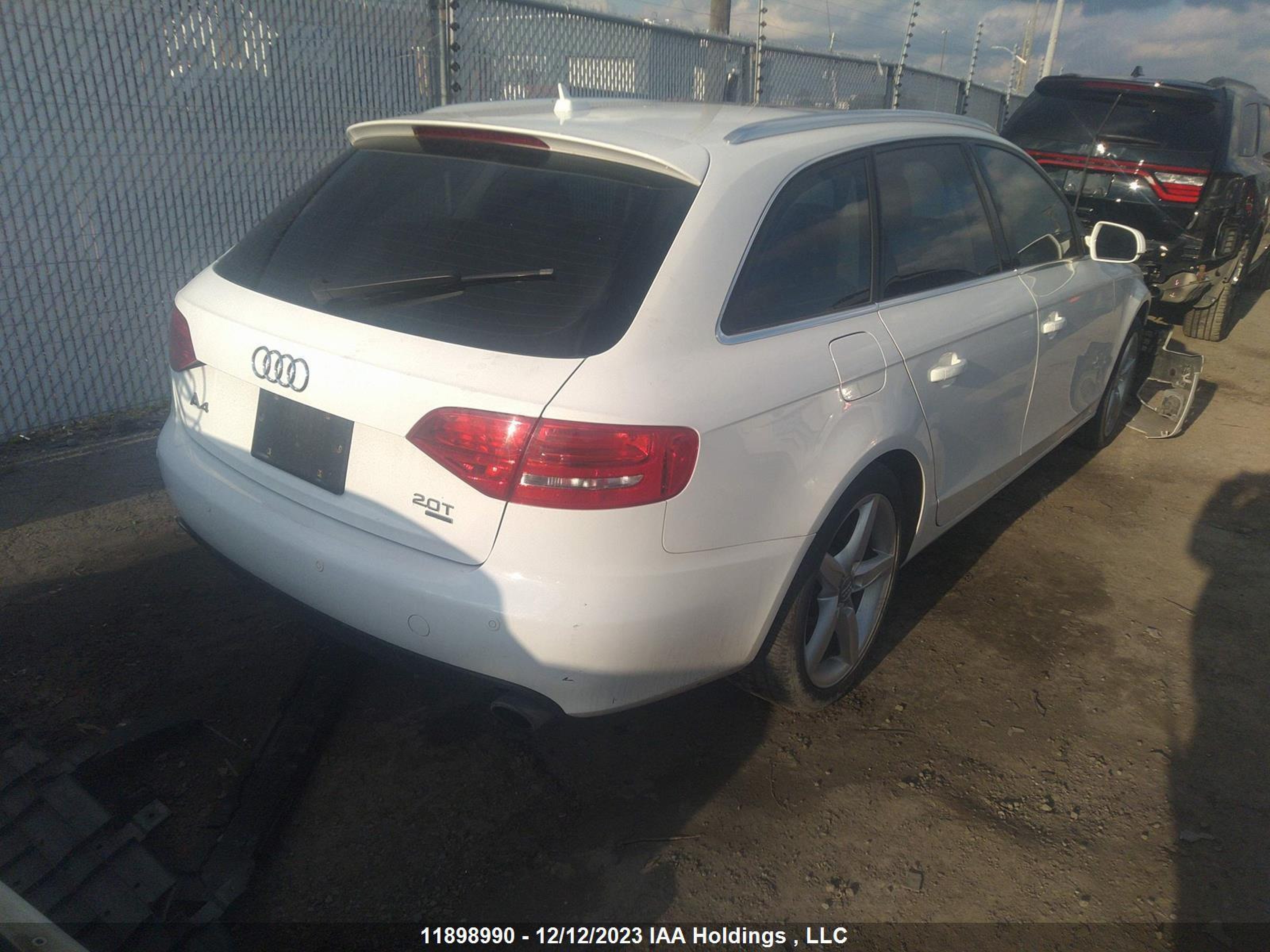 Photo 3 VIN: WAUWFCFL7BA087093 - AUDI A4 