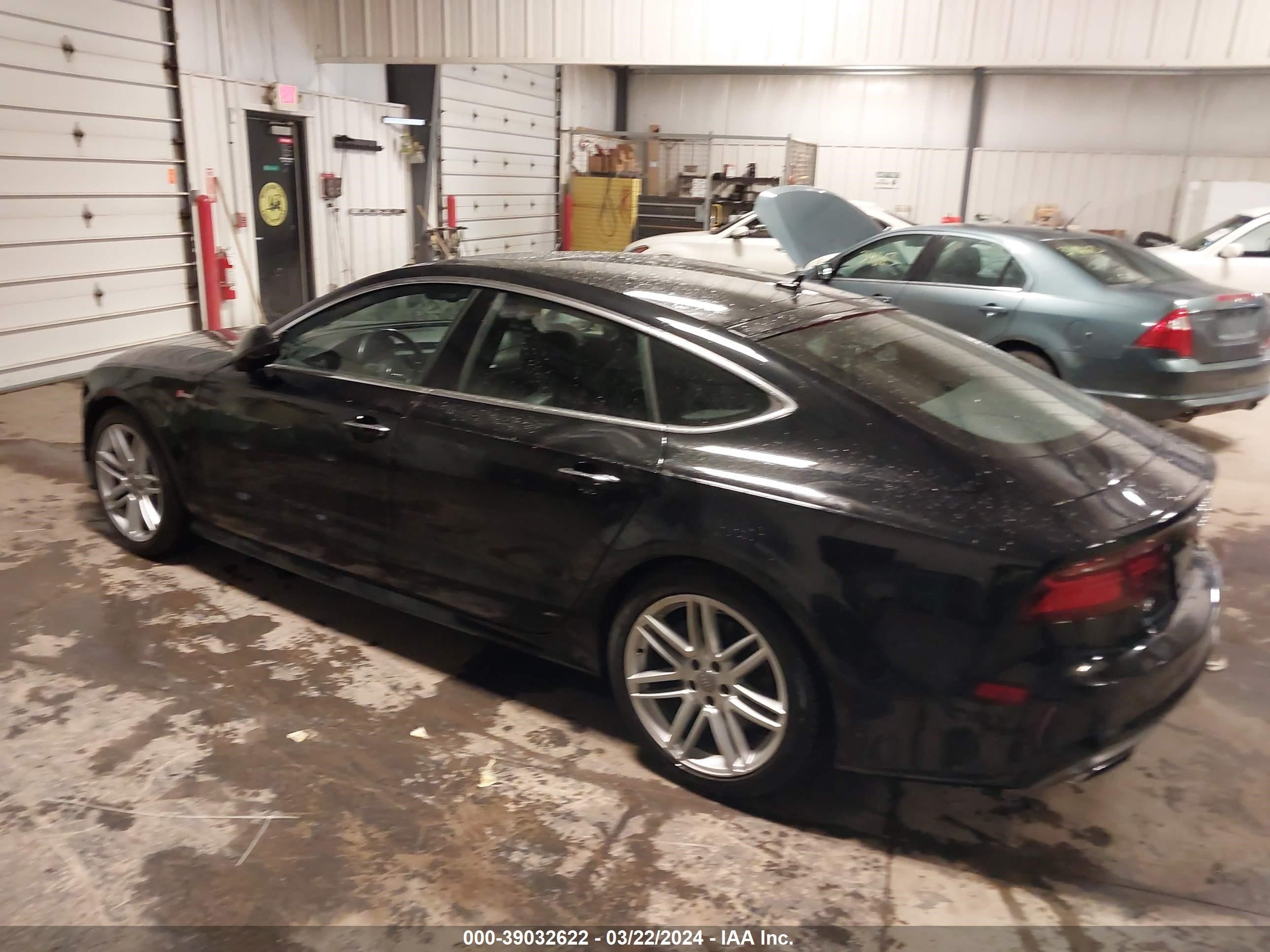 Photo 2 VIN: WAUWGAFC7GN168323 - AUDI A7 