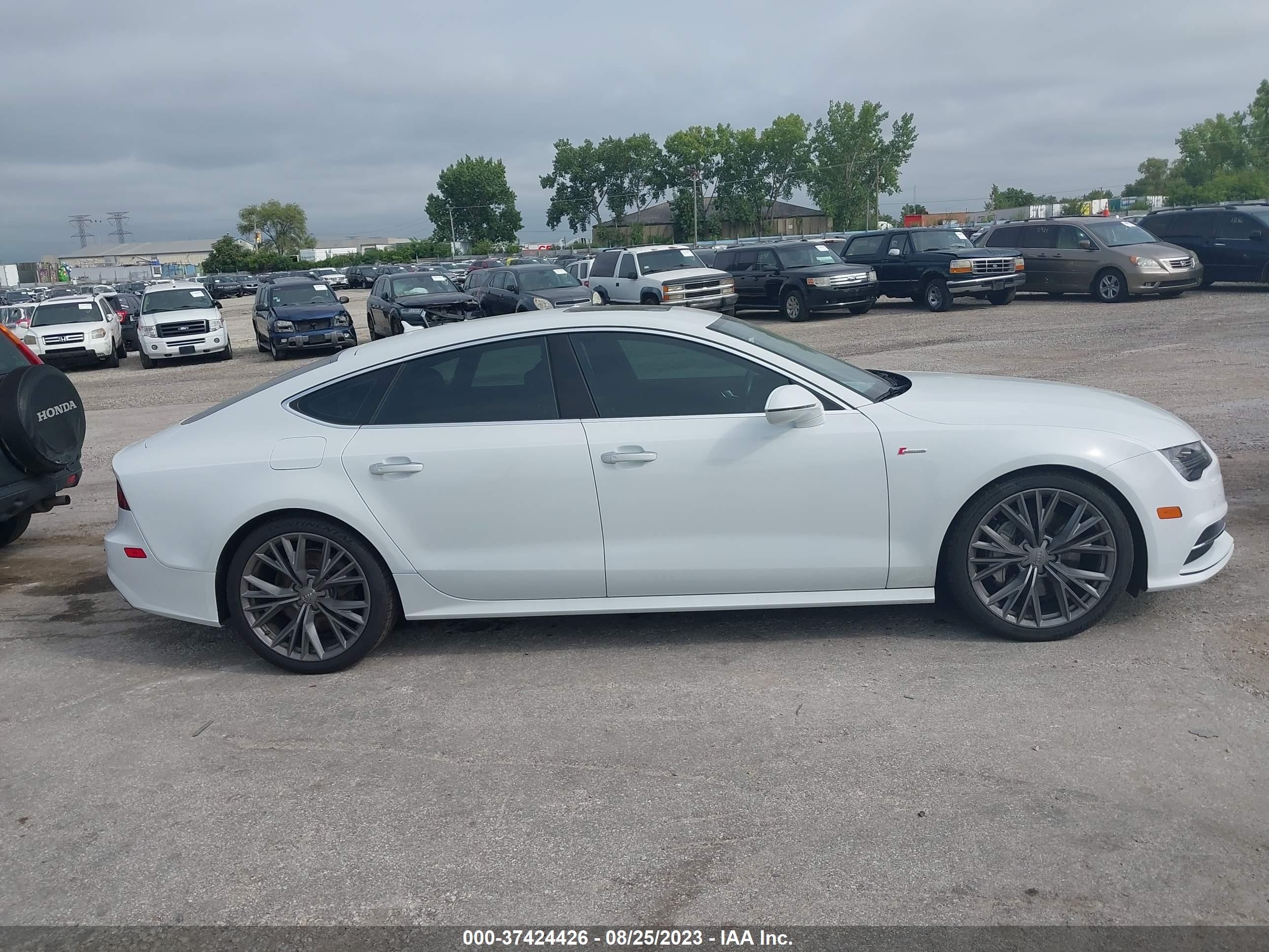 Photo 12 VIN: WAUWGAFCXGN055353 - AUDI A7 