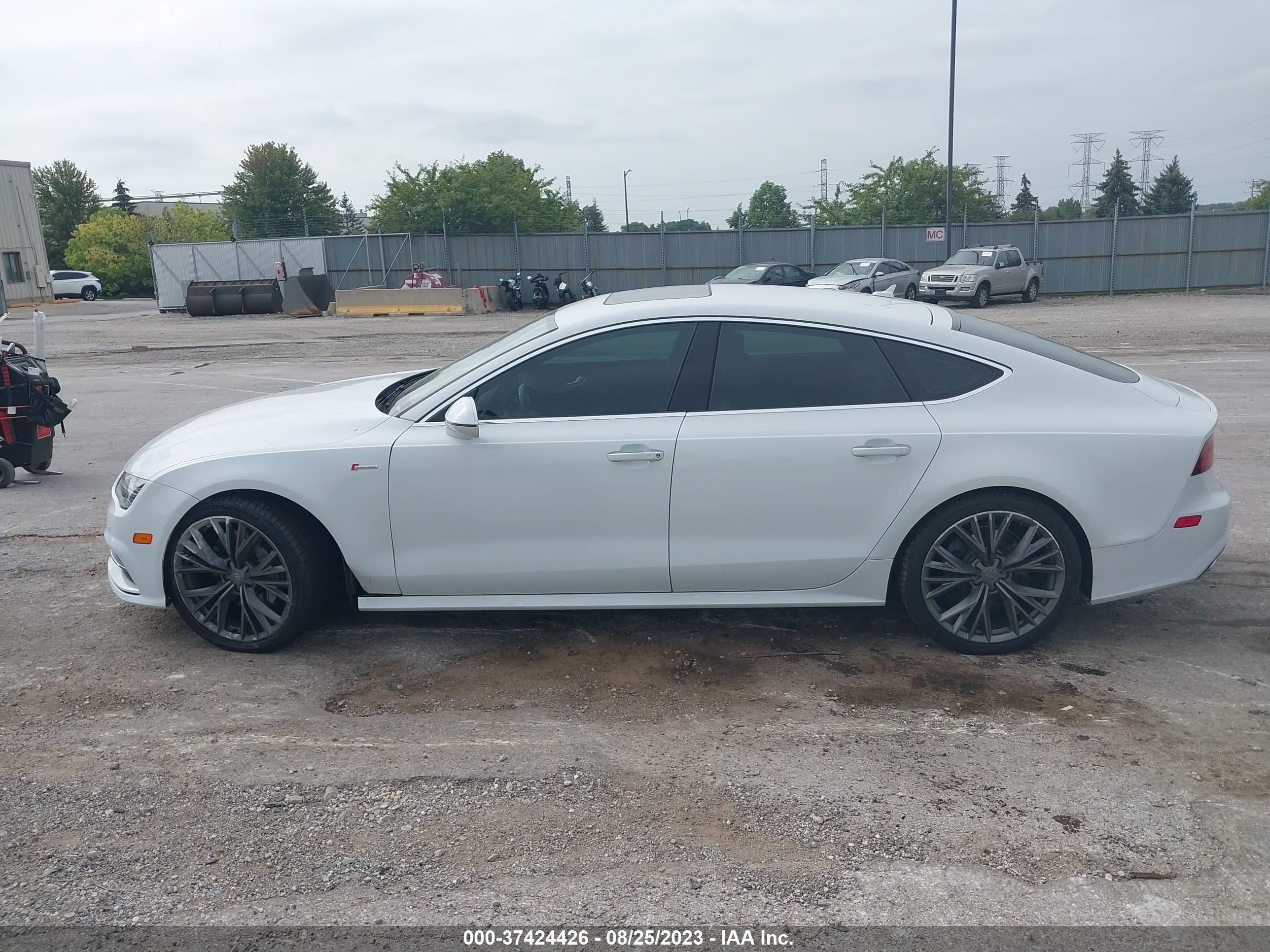 Photo 13 VIN: WAUWGAFCXGN055353 - AUDI A7 