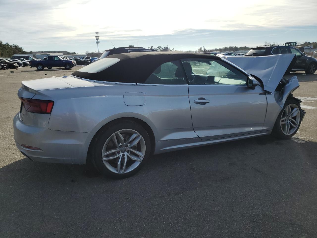 Photo 2 VIN: WAUWNGF57KN009532 - AUDI A5 