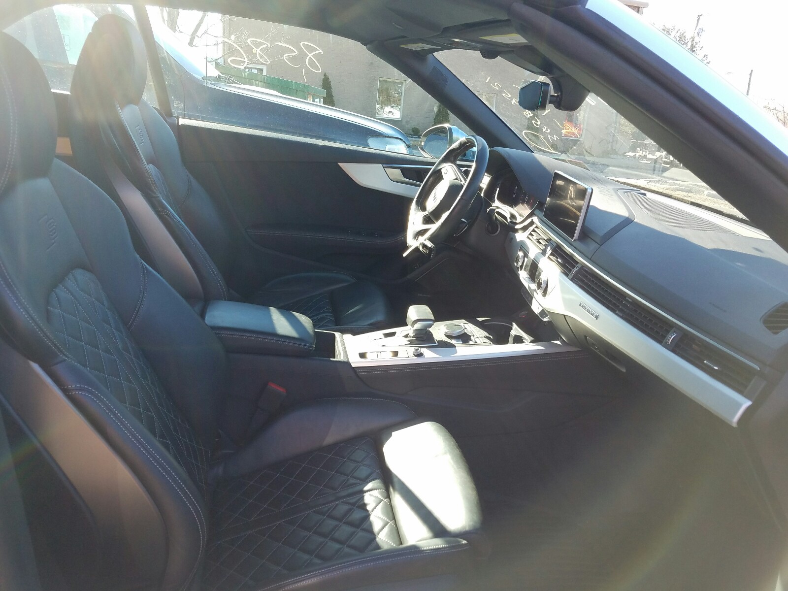 Photo 4 VIN: WAUY4GF59KN000777 - AUDI S5 PREMIUM 