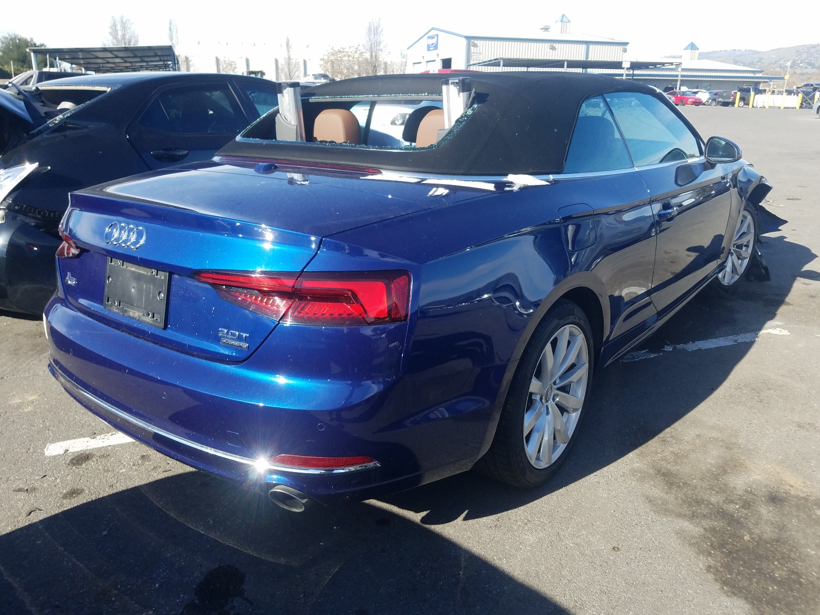 Photo 3 VIN: WAUYNGF58JN019235 - AUDI A5 PREMIUM 