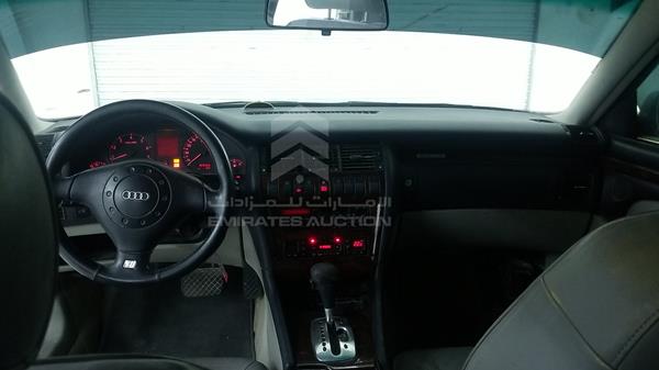 Photo 14 VIN: WAUZZZ4DZVN000799 - AUDI A8 