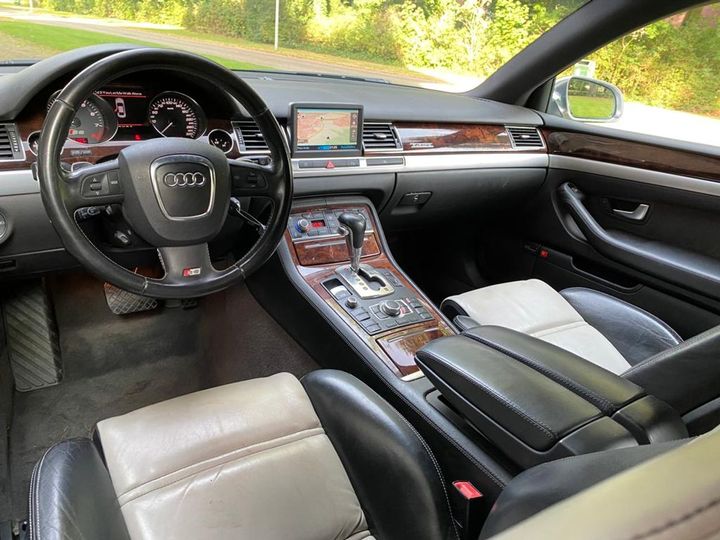 Photo 6 VIN: WAUZZZ4E07N005006 - AUDI A8 