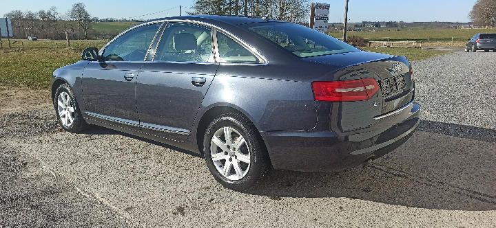 Photo 4 VIN: WAUZZZ4F1AN027015 - AUDI A6 SALOON 