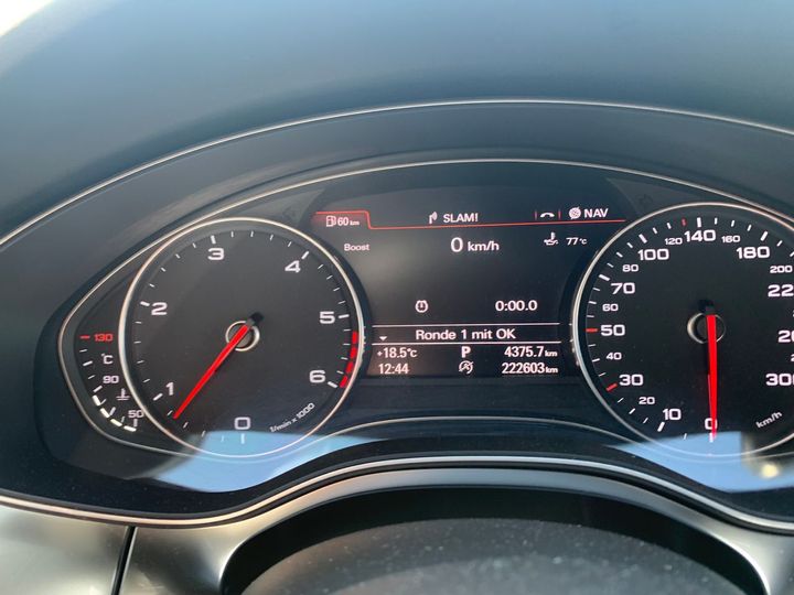 Photo 6 VIN: WAUZZZ4G3DN020192 - AUDI A6 