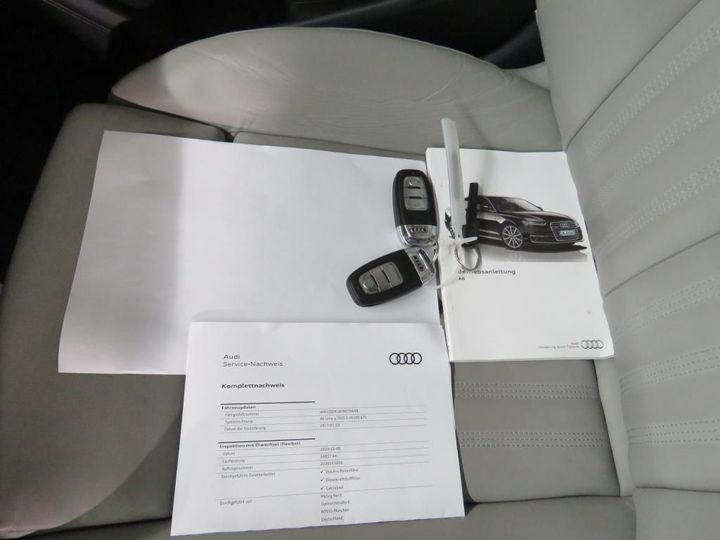 Photo 10 VIN: WAUZZZ4G6HN076648 - AUDI A6 