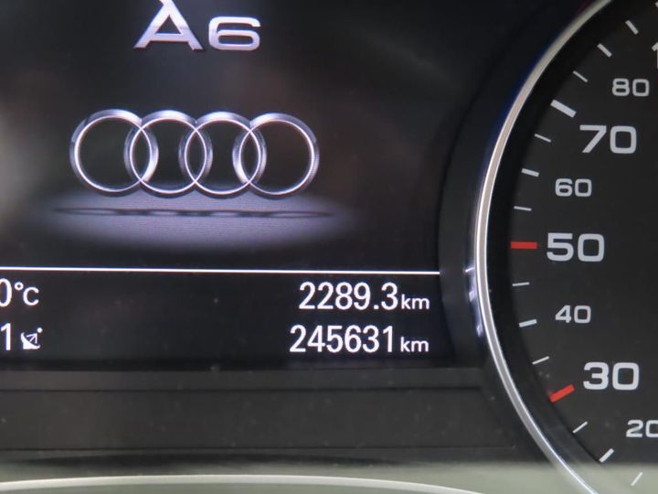 Photo 11 VIN: WAUZZZ4G8JN087222 - AUDI A6 