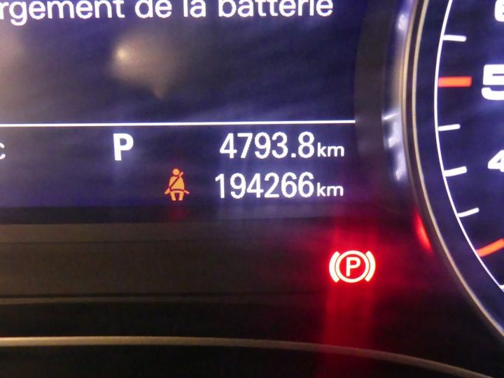 Photo 8 VIN: WAUZZZ4G9JN065214 - AUDI A6 AVANT 