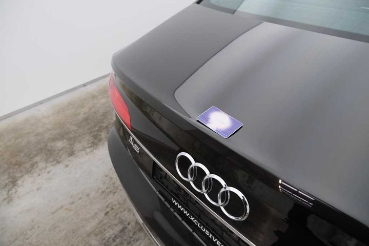 Photo 26 VIN: WAUZZZ4H0HN008080 - AUDI A8 &#3910 