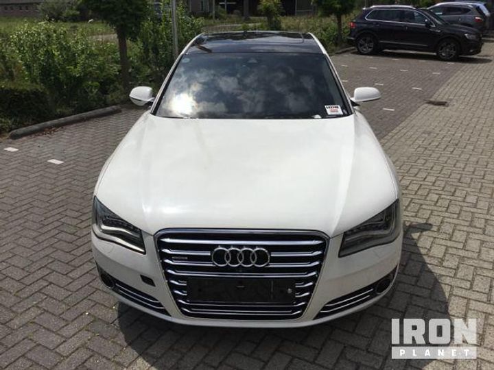 Photo 2 VIN: WAUZZZ4H1DN003433 - AUDI A8 