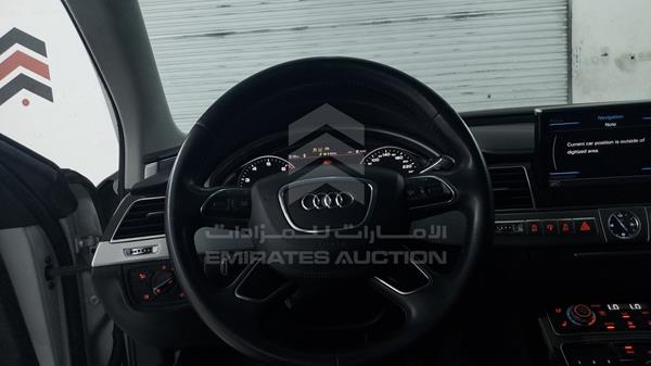 Photo 12 VIN: WAUZZZ4H5DN022857 - AUDI A8 