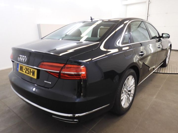 Photo 3 VIN: WAUZZZ4H6HN015471 - AUDI A8 