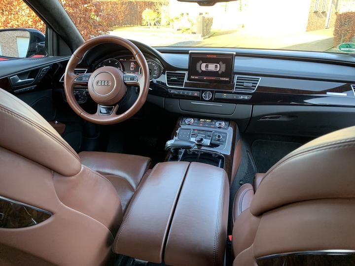 Photo 6 VIN: WAUZZZ4HXFN027457 - AUDI A8 BERLINE EXCLUSIVE 