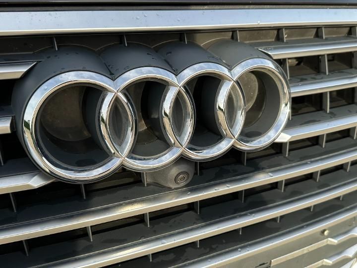 Photo 13 VIN: WAUZZZ4M0JD033490 - AUDI Q7 SUV 