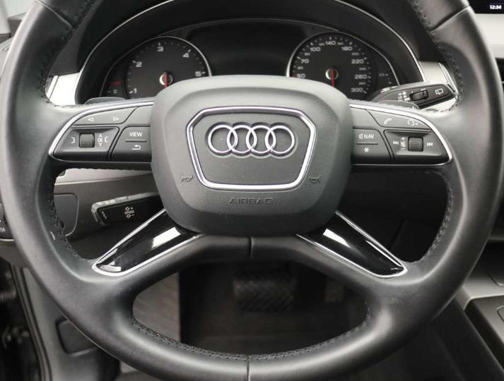 Photo 28 VIN: WAUZZZ4M6GD032370 - AUDI Q715 