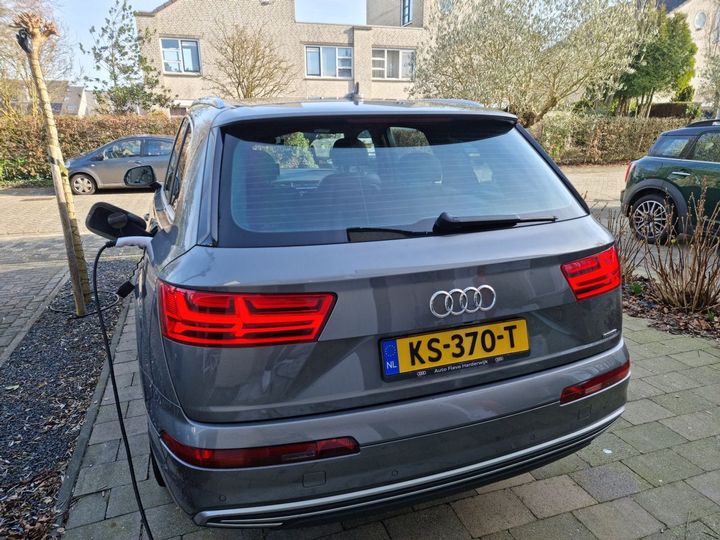 Photo 2 VIN: WAUZZZ4M9HD026631 - AUDI Q7 